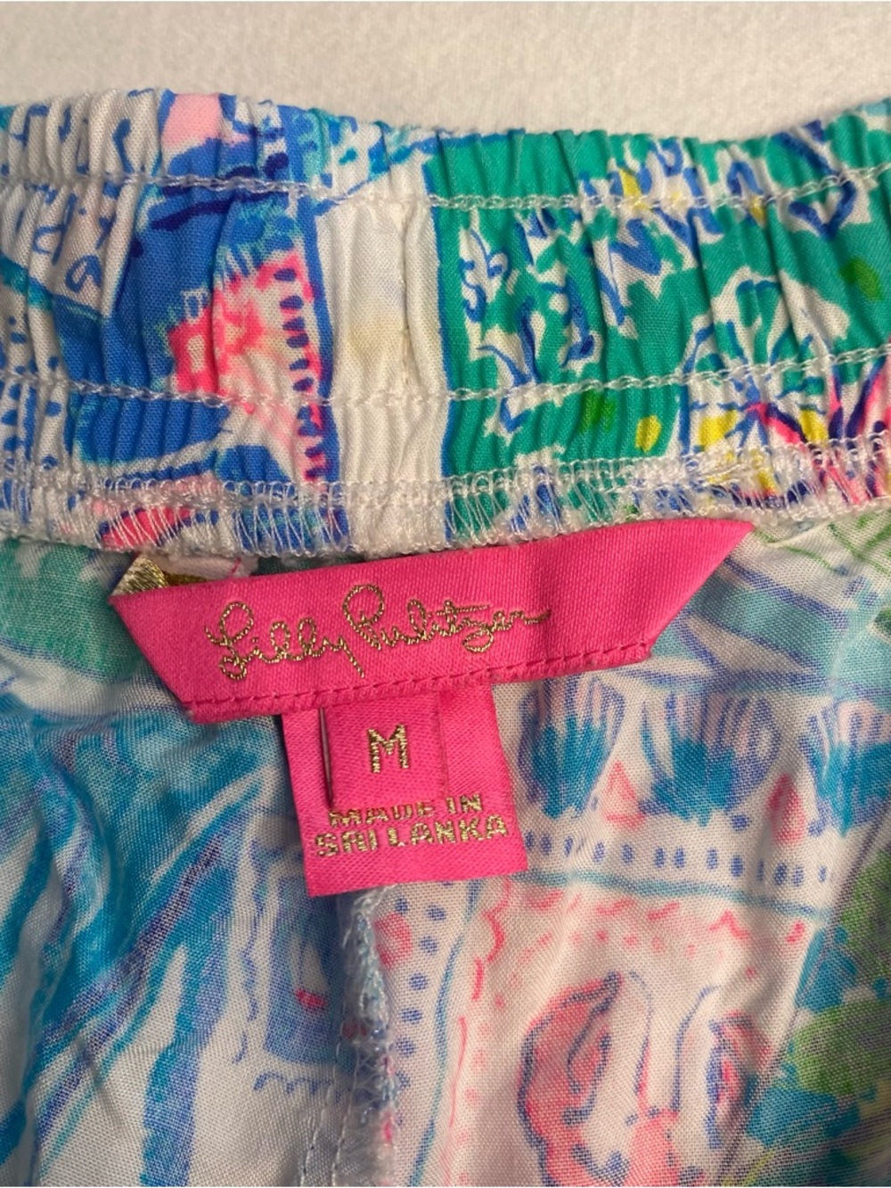 Lilly Pulitzer Colorful Print Pool Shorts Size M Resort Beach Cover Up - Picture 2 of 9